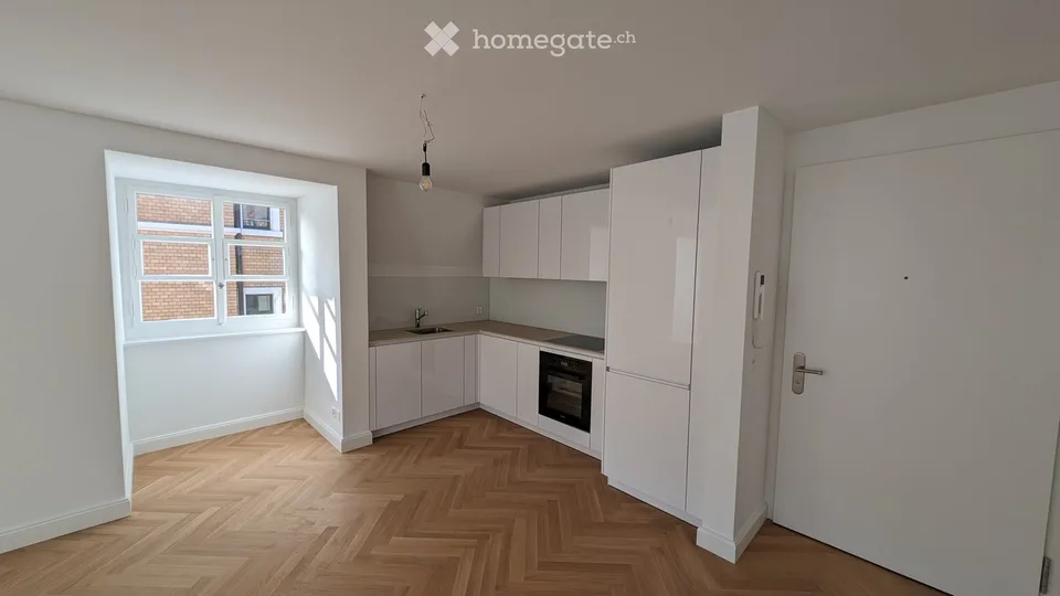 Appartement 2,5 pièces dans une villa Art Nouveau rénovée à 8032 Zurich