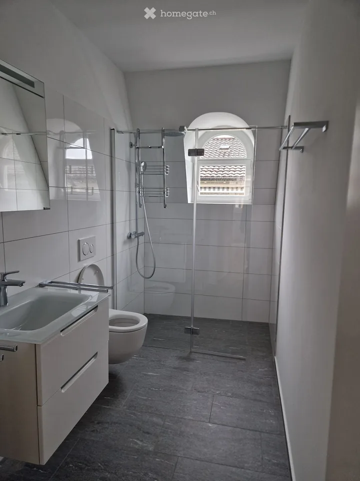 Appartement 2,5 pièces dans une villa Art Nouveau rénovée à 8032 Zurich