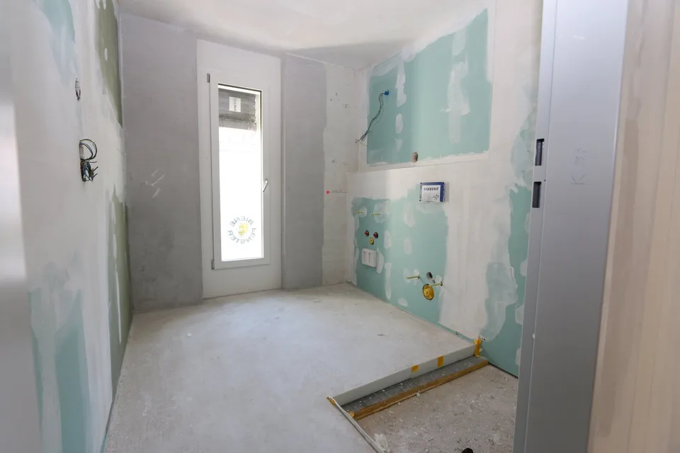 Exclusive 4.5-room maisonette apartment in Birsfelden - after complete core renovation