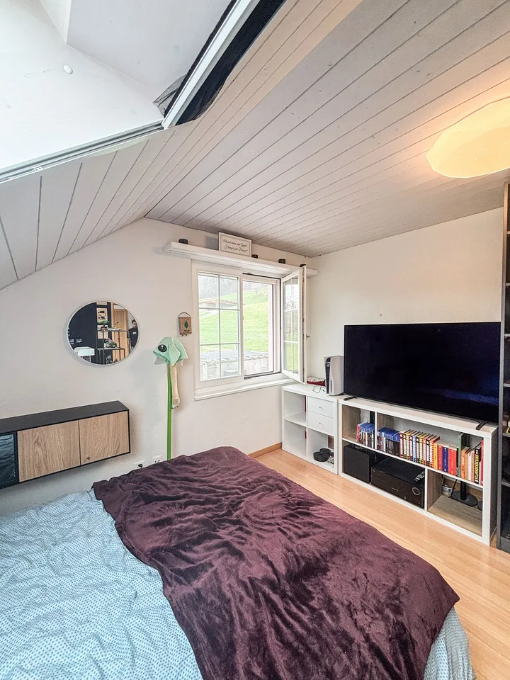 Grosszügiges 6.5-Zimmer-Einfamilienhaus mit Kamin in Top-Lage