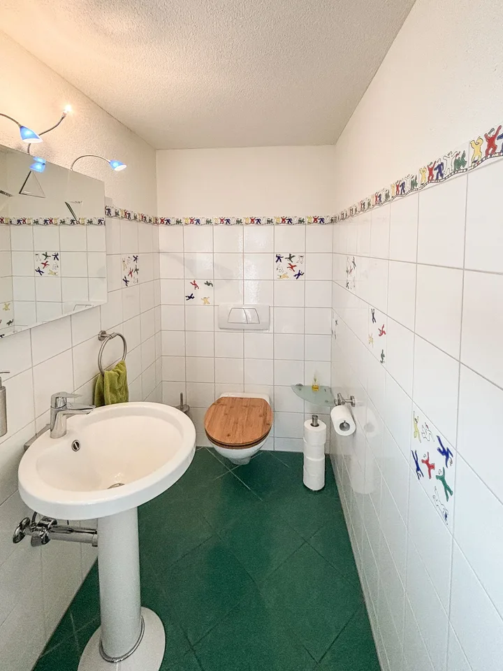 Grosszügiges 6.5-Zimmer-Einfamilienhaus mit Kamin in Top-Lage