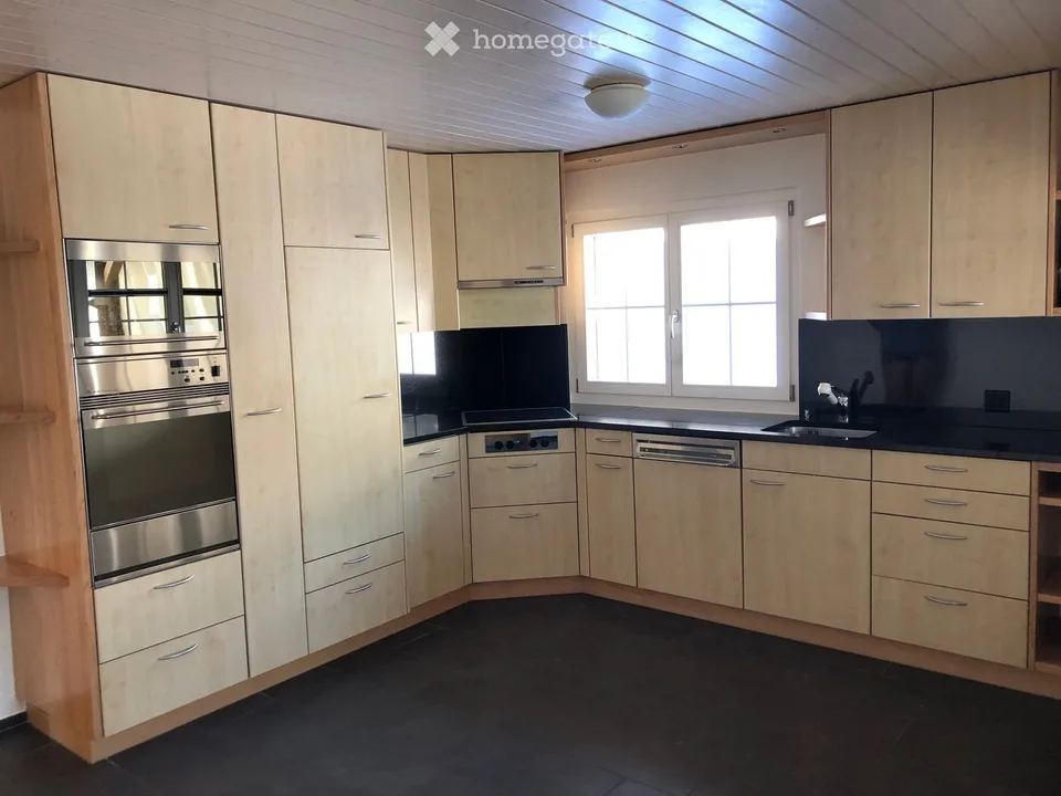Helle 3.5-Zimmer-Wohnung in ruhiger Lage ausserhalb Oberägeri