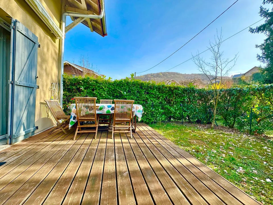 T3 Duplex avec terrasse, jardin et garage a sillingy !!