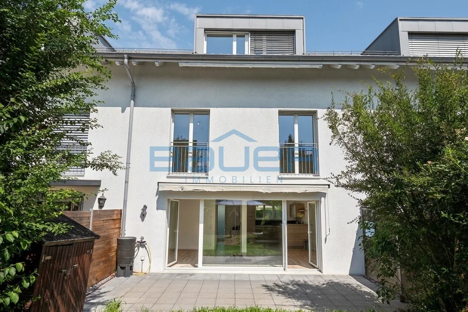 Viel Platz für die ganze Familie  7.5-Zimmer-Reihenhaus mit Garten