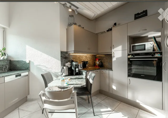 Ampio appartamento maisonnette di 6,5 locali in una zona tranquilla a Bremgarten AG
