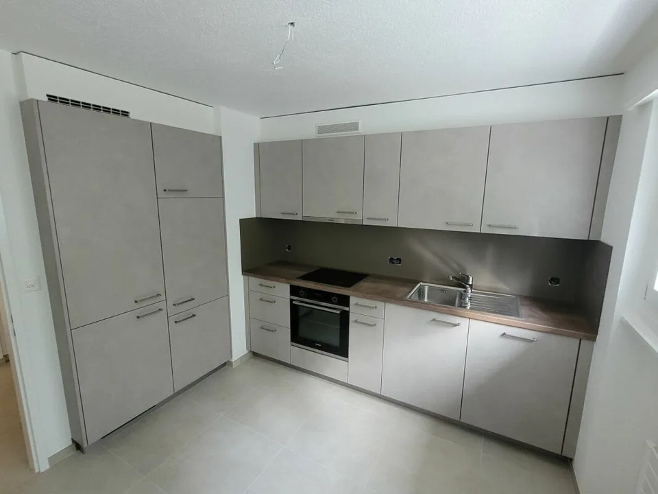 Appartement dernièrement rénové de 3 pièces avec balcon !