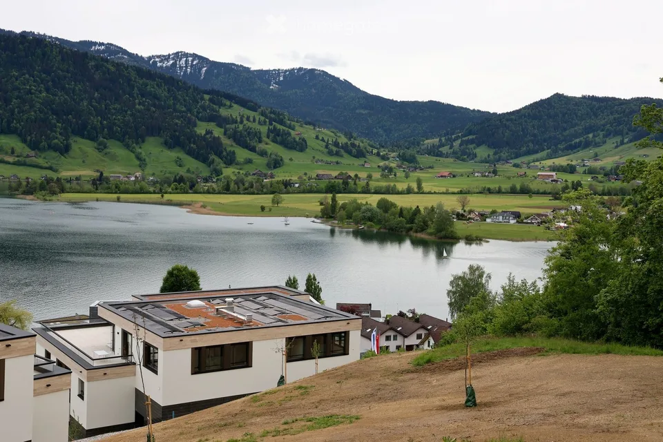 Moderne 3.5-Zimmer-Neubauwohnung mit atemberaubendem Ausblick in Oberägeri