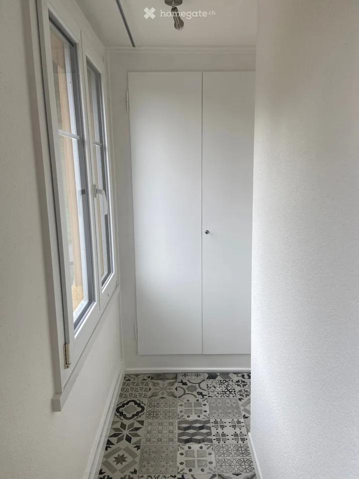 Charmante helle 4.5-Zimmer-Altbauwohnung mit Balkon in Necker
