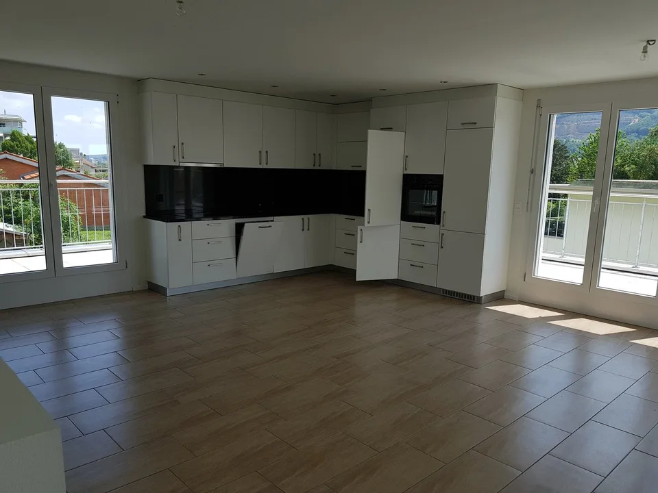Incantevole appartamento mansardato di 3 locali a Wangen bei Olten – disponibile immediatamente!