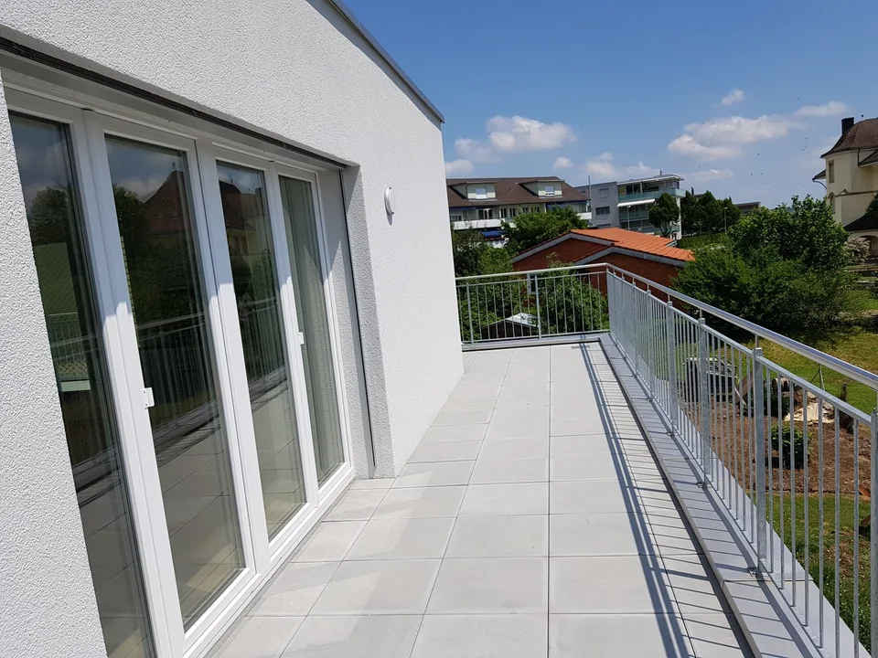 Incantevole appartamento mansardato di 3 locali a Wangen bei Olten – disponibile immediatamente!