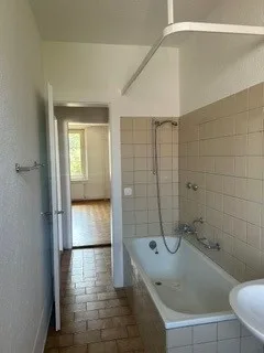 Appartement 3 pièces 2e étage à louer avec critères de location