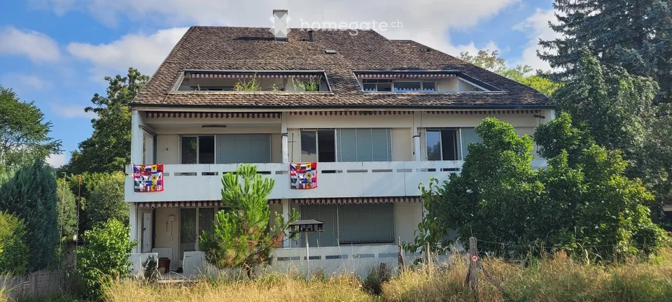 freistehendes MFH: 6 STWE-Wohnungen auf 15 Zimmern an der Goldküste in Zürichseegemeinde