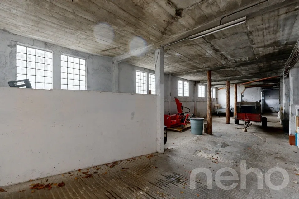 Rental building with good yield!