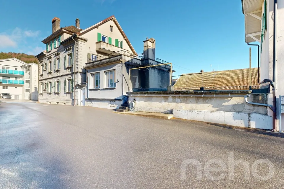 Rental building with good yield!