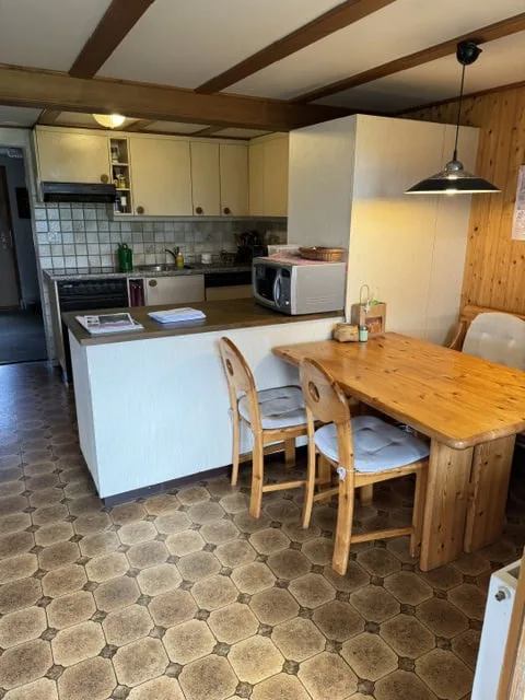 Charming 9-room farmhouse in Madiswil – Jewel with great potential