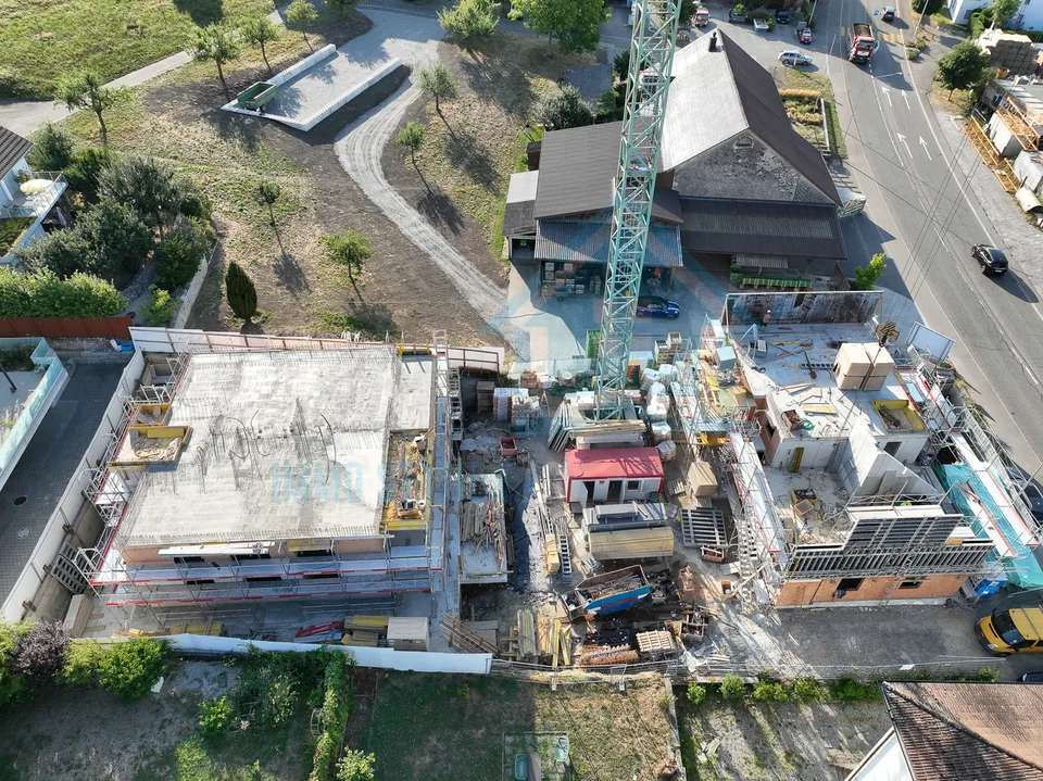 Progetto di ricostruzione a Kirchdorf AG - stiloso, sostenibile, a contatto con la natura