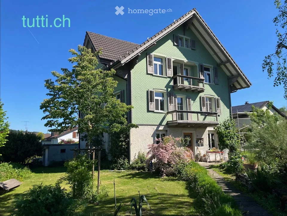 Erstbezug nach Sanierung: Charmante 3.5-Zi.-Wohnung