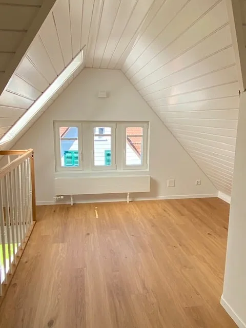 Renovated 5.5-room maisonette apartment with a great view in Arbon – photo 9 of 13