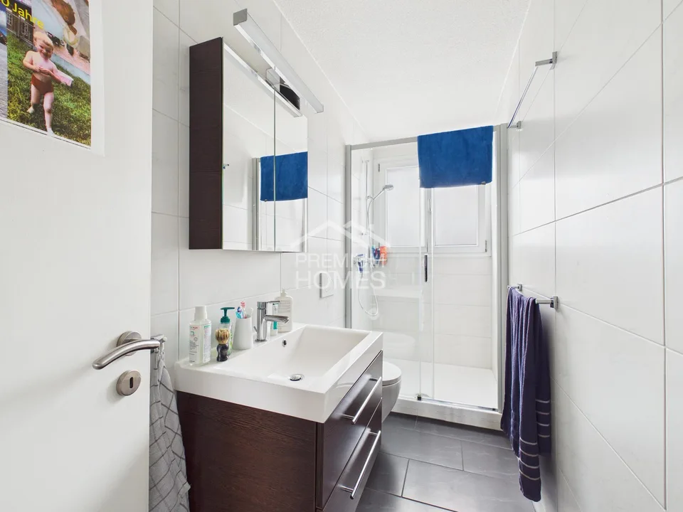 Attractive combination of living and commercial space