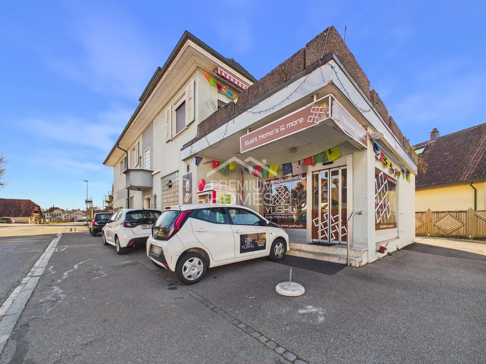 Attractive combination of living and commercial space