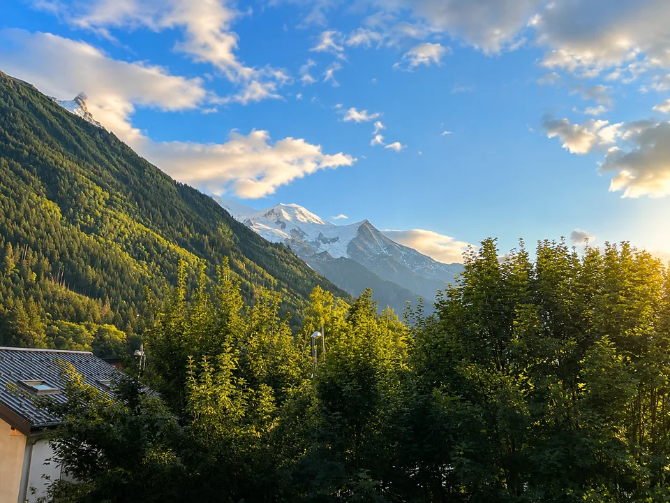 CHAMONIX LES PLANARDS | 52 M² TWO BALCONIES MONT-BLANC VIEWS