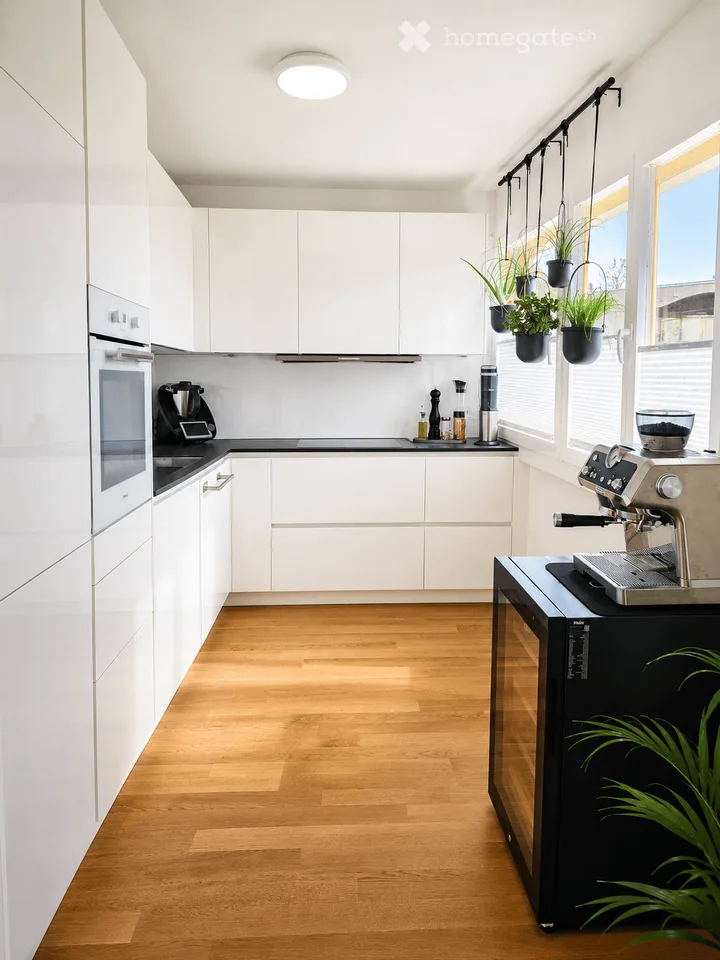 Exclusive maisonette apartment with gallery character and view of the green
