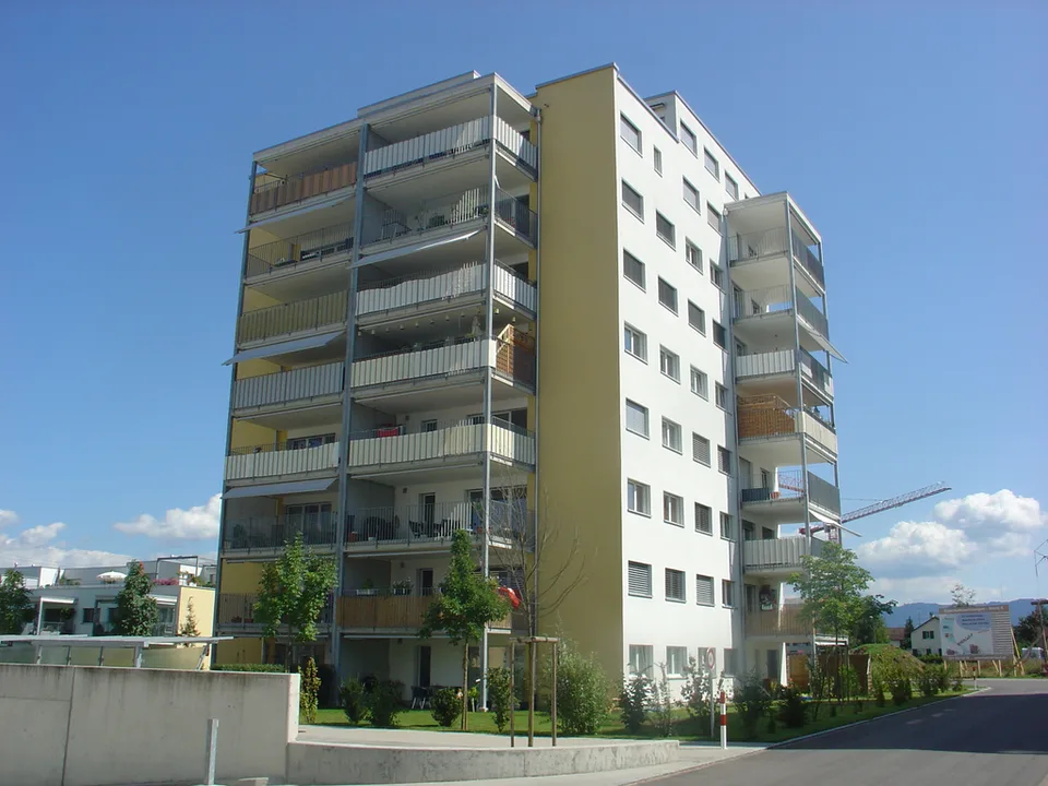 CHARMANTE WOHNUNG AN ZENTRALER LAGE