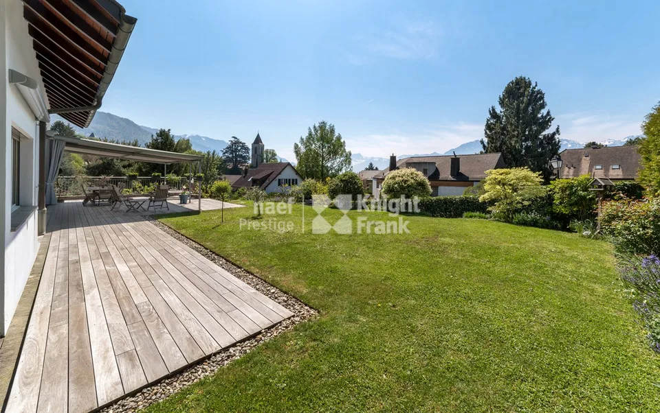 Casa indipendente ristrutturata di 8.5 locali in vendita a St-Légier