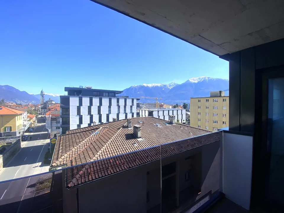 Brand new 2.5-room apartment in medium to high standard, not as a secondary residence