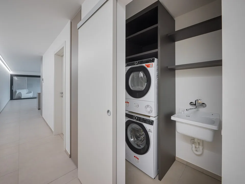 Brand new 2.5-room apartment in medium to high standard, not as a secondary residence