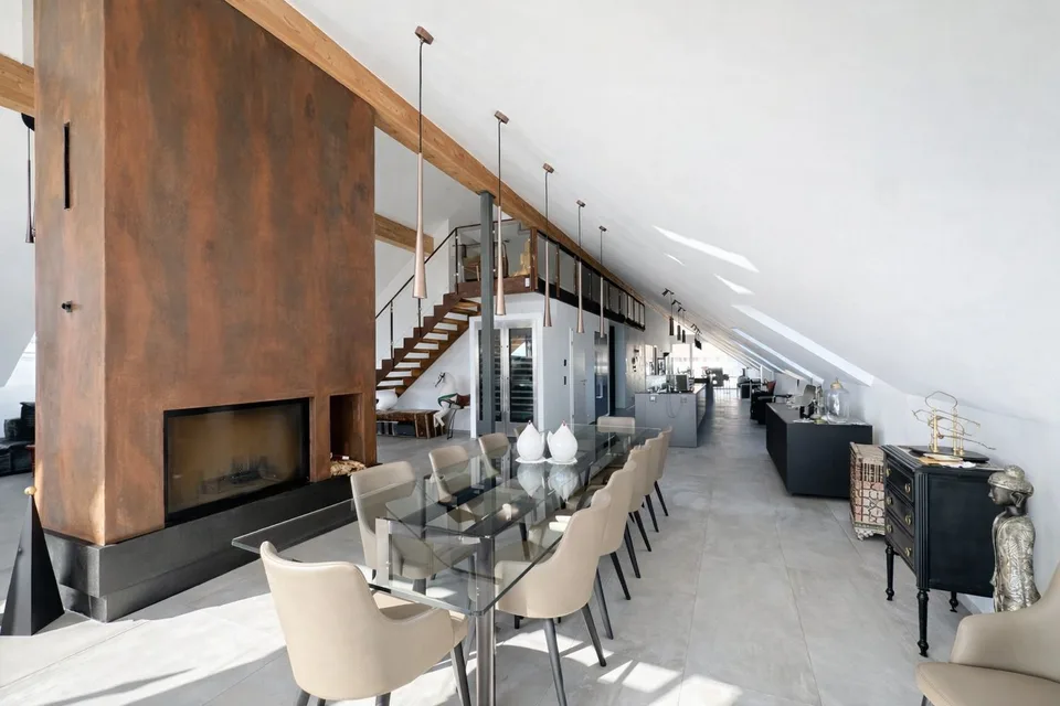 co-exclusivité: Attique en duplex de 275 m² à La Rippe (10' de Nyon)