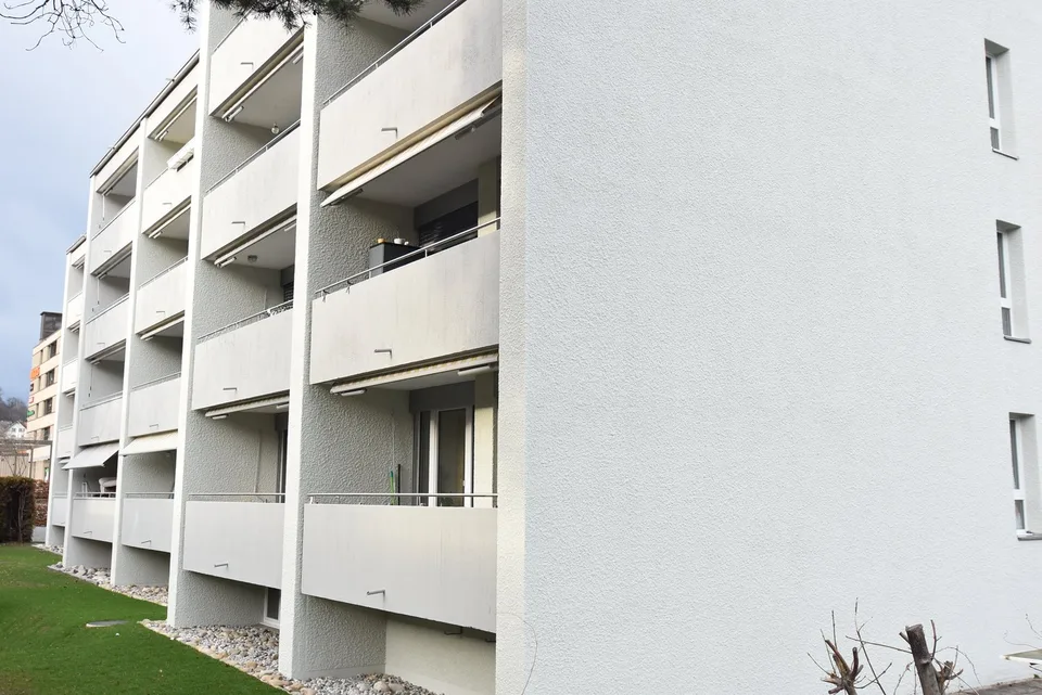 Einstellhallenplätze zu vermieten