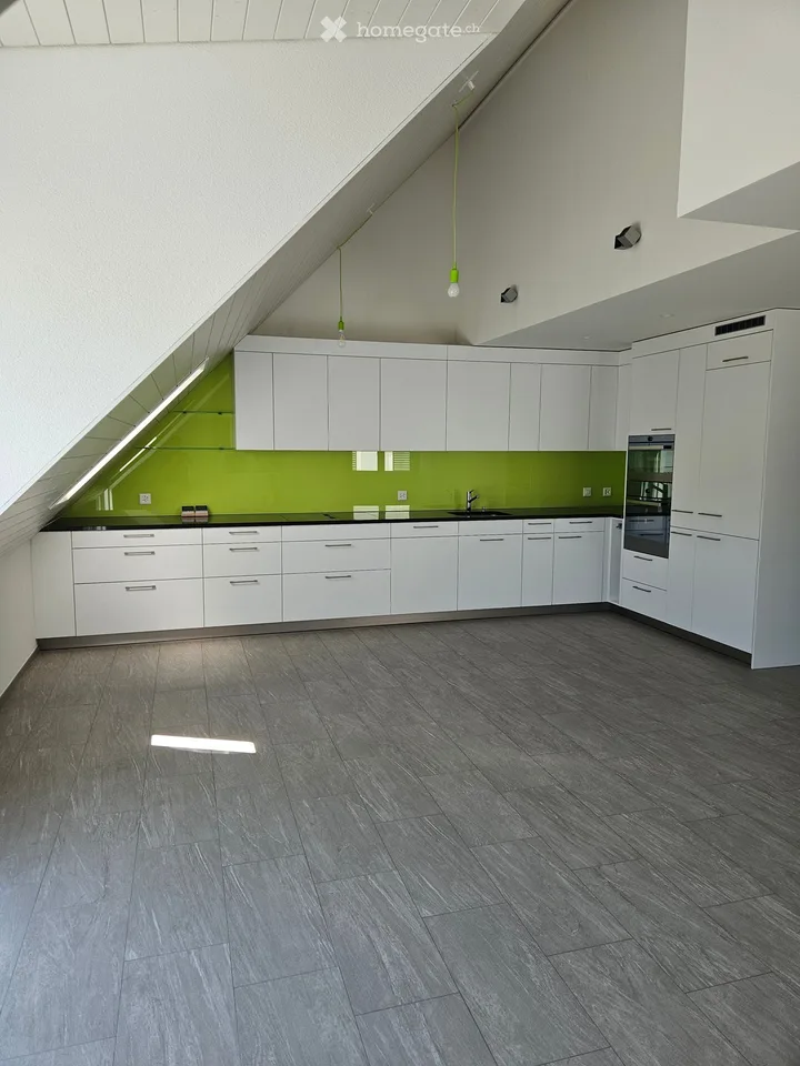 Charmante 4.5-Zimmer-Maisonette-Wohnung in Horgen – sofort verfügbar!
