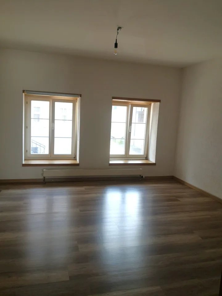 Charmant appartement 3.5 pièces avec balcon à Rekingen AG – disponible immédiatement