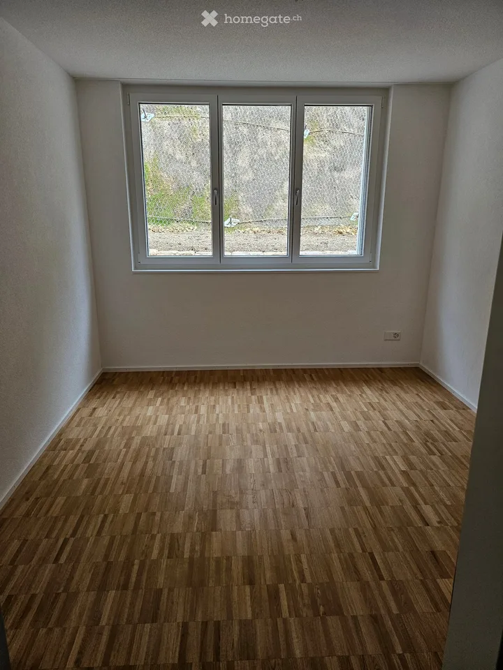 Wölflinswil: appartement 3 pièces et demi au rez-de-chaussée
