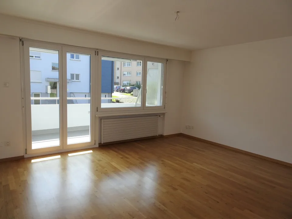 Beautiful 5.5 room apartment with balcony in prime location