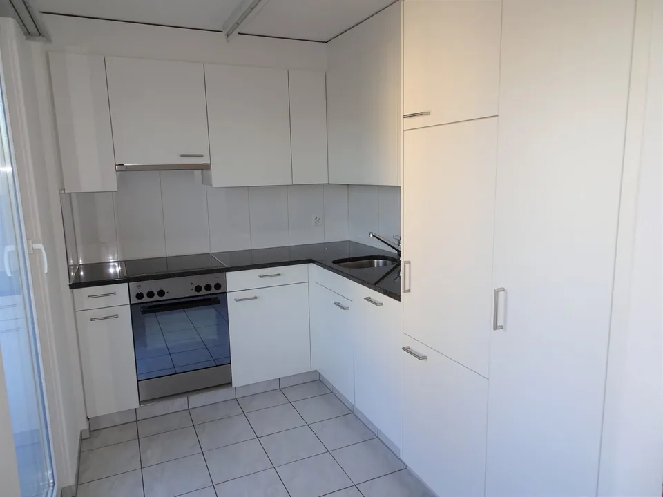 Beautiful 5.5 room apartment with balcony in prime location