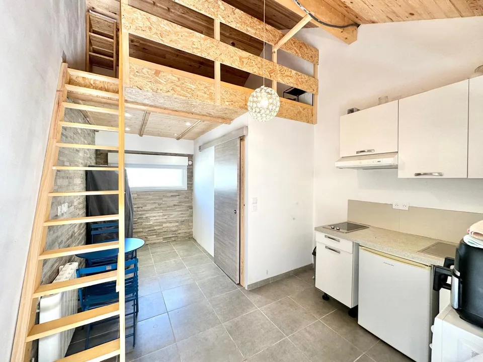 Villa contemporanea con studio indipendente e vista magnifica!!!