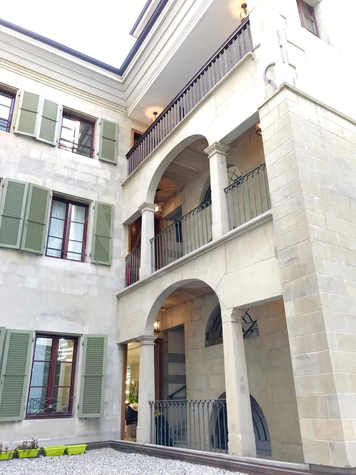 Élégant duplex-loft au coeur de Genève - à deux pas des Quais des Bergues