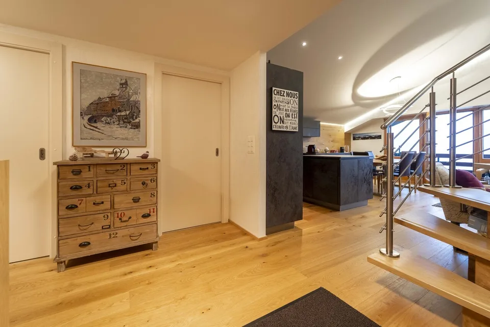 Renovated high-standard apartment with quality materials
