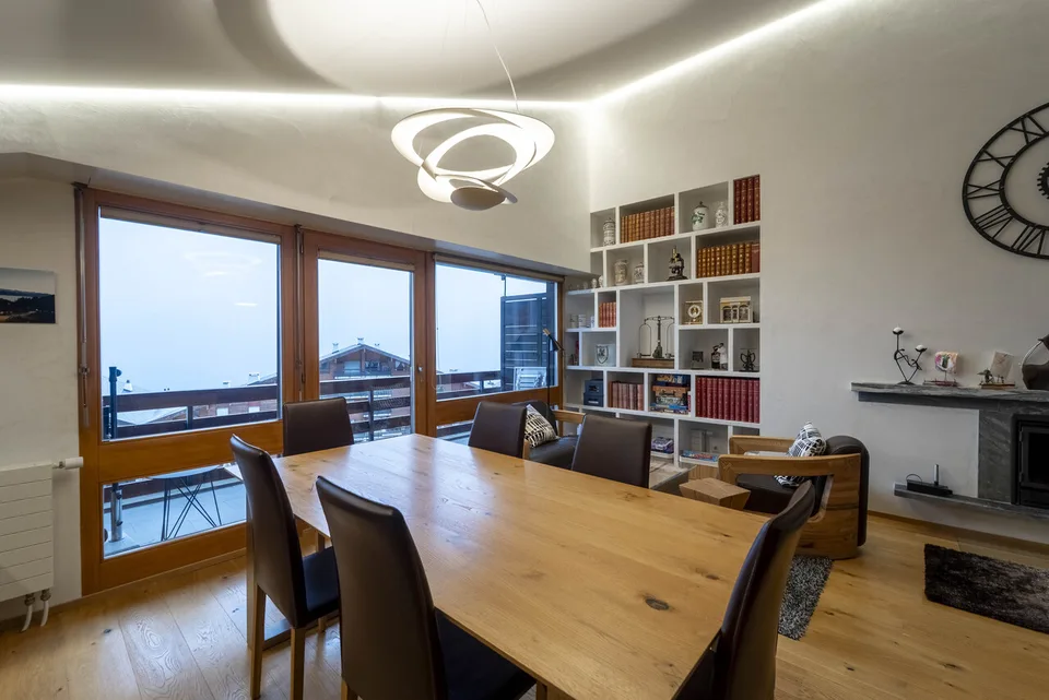 Renovated high-standard apartment with quality materials