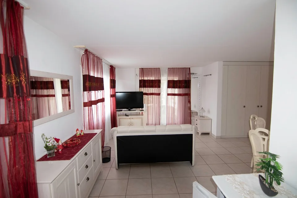 2,5-Zimmer-Wohnung möbliert – mit eigener Waschküche