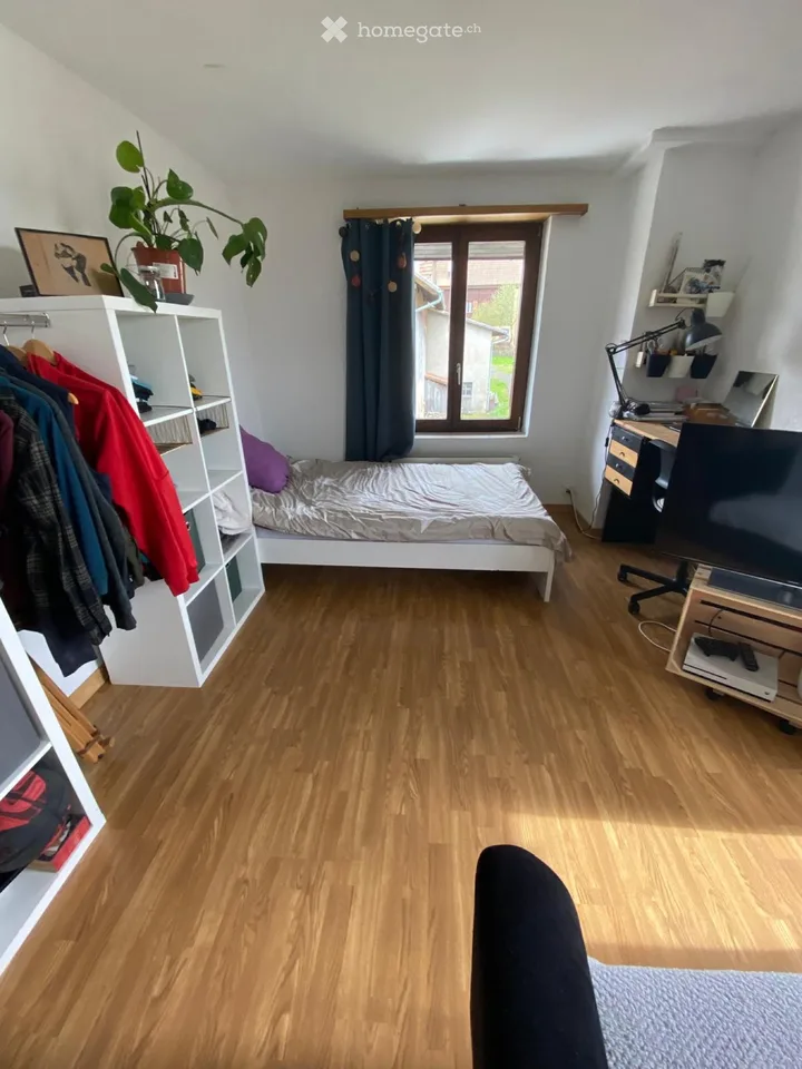 Charmanter 2,5-Zimmer-Wohnung mit Balkon in Fontenais