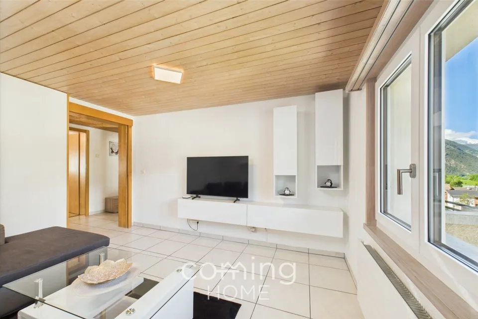 4-Zimmer-Dachwohnung in Ried-Brig - Renoviert, sonnig, mit Bergsicht