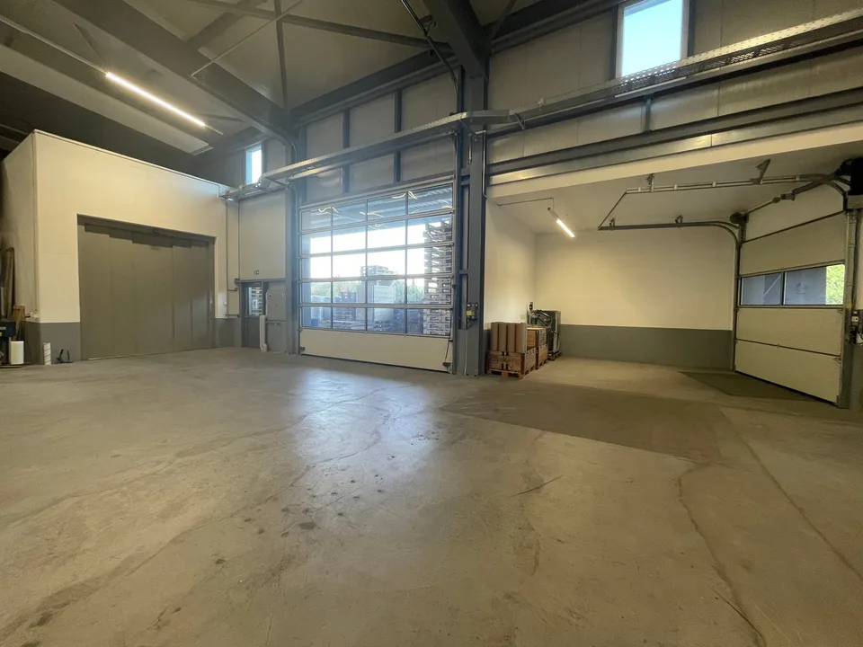 Warehouse/Production Space 1'300–1'800 m² near A2 Sursee