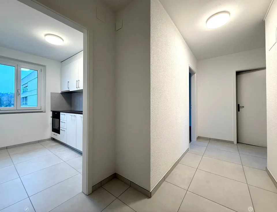 Appartement 2,5 pièces rénové de haut standing avec balcon dans le quartier de Mühlefeld