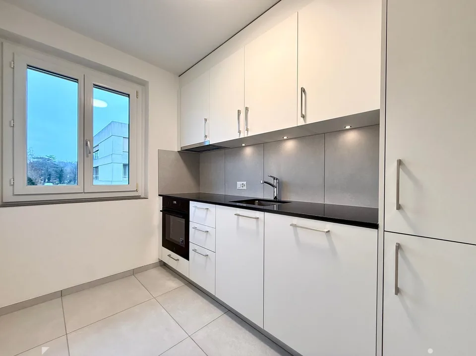 TOP-sanierte 21/2-Zwg mit Balkon im Mühlefeldquartier