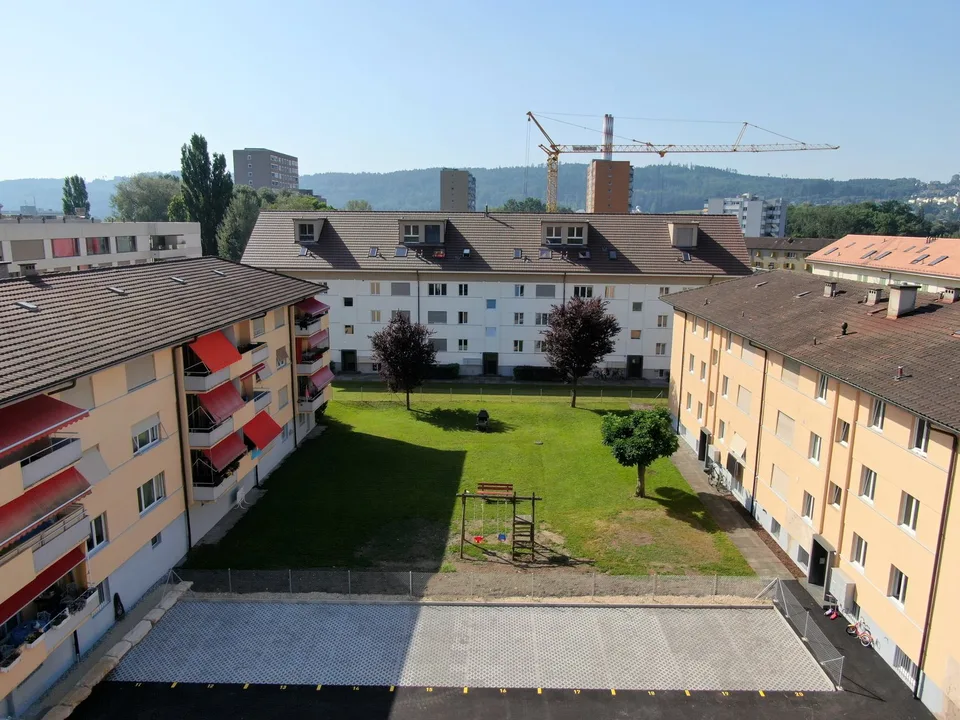 Appartement 2,5 pièces rénové de haut standing avec balcon dans le quartier de Mühlefeld