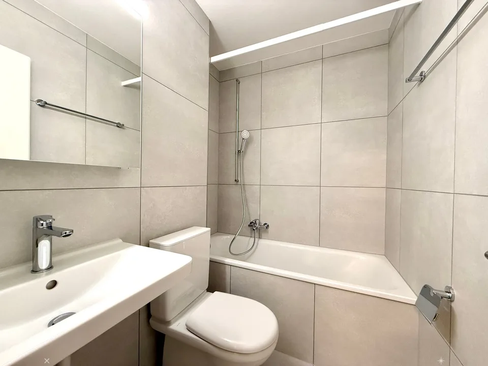 Appartement 2,5 pièces rénové de haut standing avec balcon dans le quartier de Mühlefeld