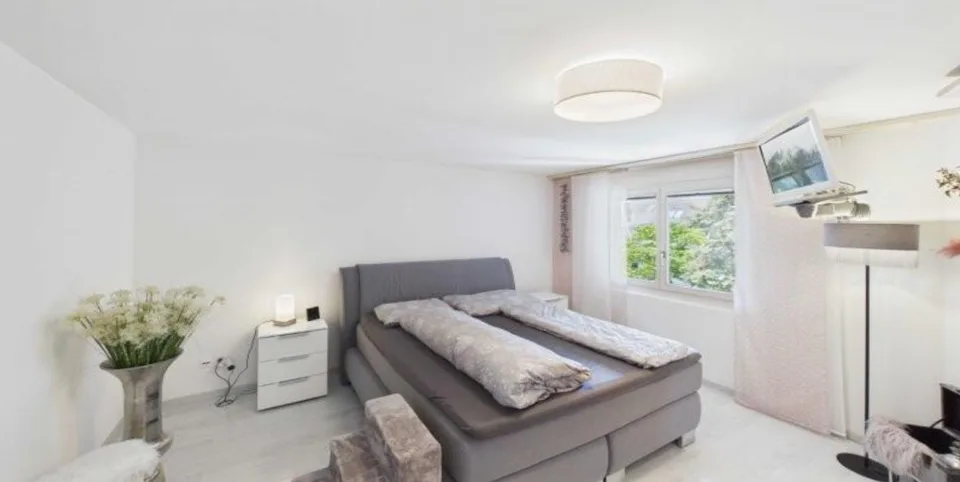 ***Bright 4.5-room apartment with balcony***